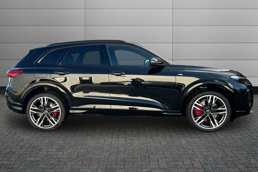 Audi Q5 2.0 Tdi Edition 1 Suv S Tronic Quattro LM25NWD Black #4