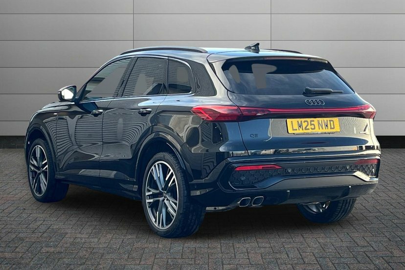 Audi Q5 2.0 Tdi Edition 1 Suv S Tronic Quattro LM25NWD Black #3