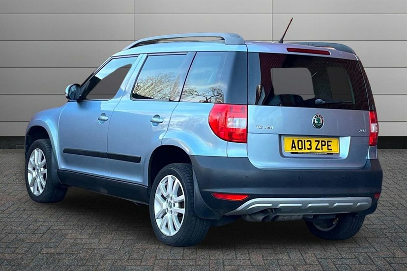 Skoda Yeti 2.0 Tdi Elegance Suv 4Wd Euro 5 Blue #3