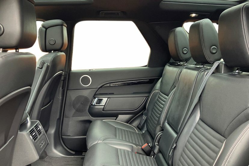Land Rover Discovery 3.0 D300 Mhev R-dynamic Hse Suv 4W LD22YTP Black #4