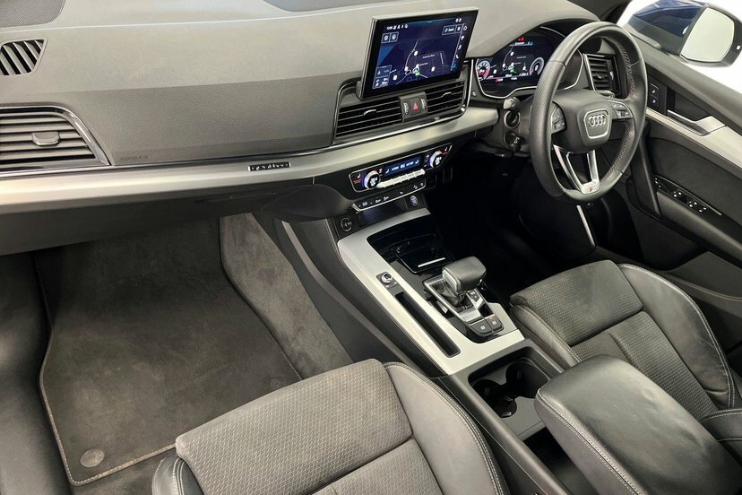 Audi Q5 2.0 Tfsi 45 S Line Sportback S Tronic Q YE22UFH Blue #2