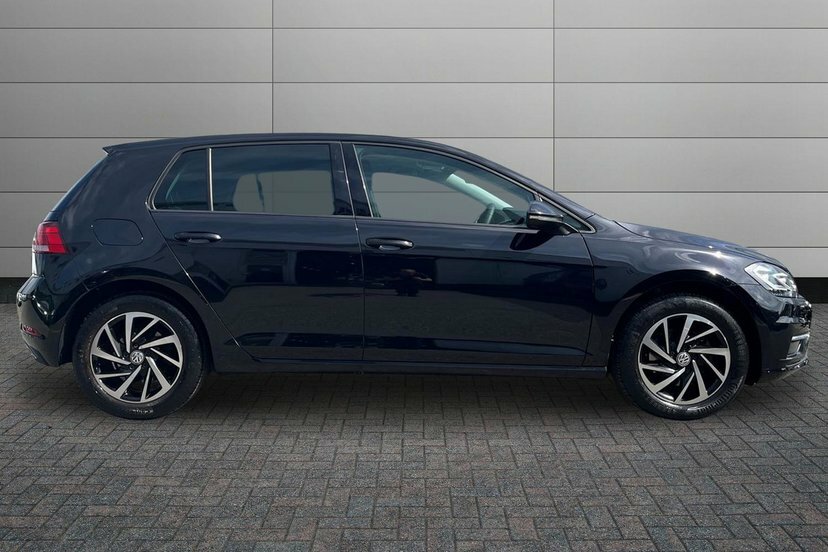 Volkswagen Golf 1.5 Tsi Evo Match Edition Hatchback Man Black #4