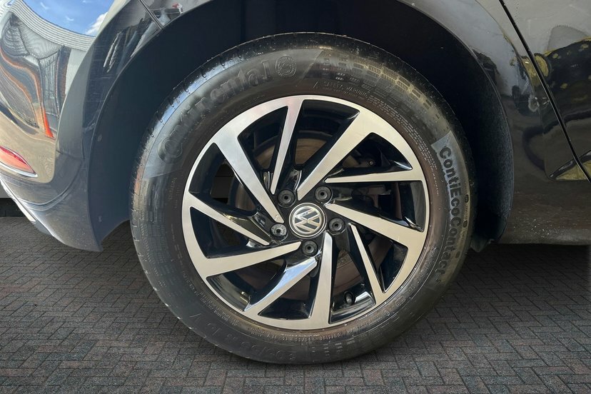 Volkswagen Golf 1.5 Tsi Evo Match Edition Hatchback Man Black #5