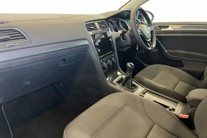 Volkswagen Golf 1.5 Tsi Evo Match Edition Hatchback Man Black #2