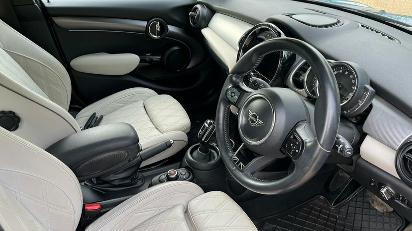 Mini Hatch 5-Door Hatch Cooper S Exclusive AD21CGU Blue #6
