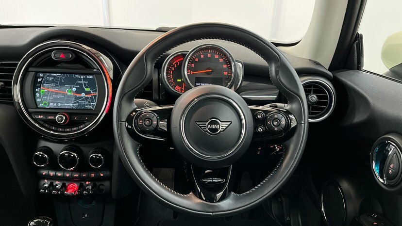 Mini Hatch 3-Door Hatch Cooper Exclusive White #5