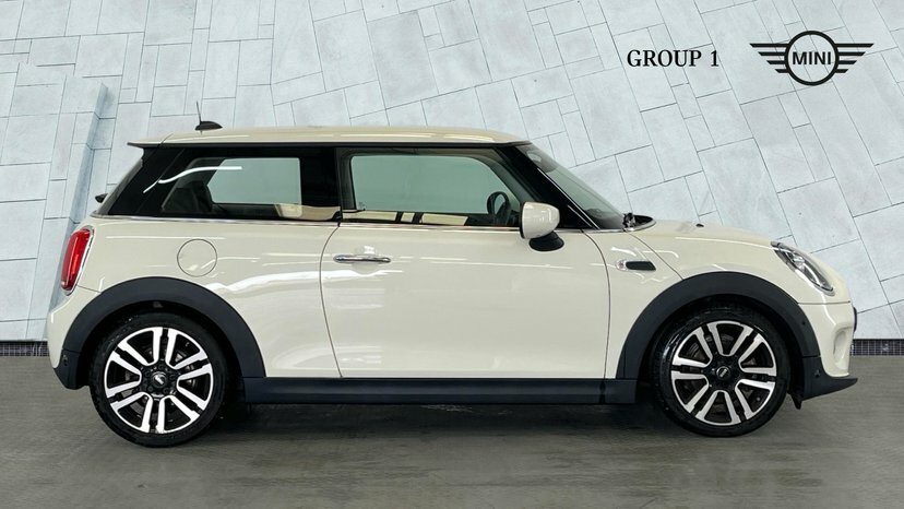 Mini Hatch 3-Door Hatch Cooper Exclusive White #3