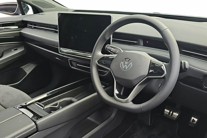 Volkswagen ID.7 Pro S 86Kwh Match Plus Fastback DA26HNN Black #6