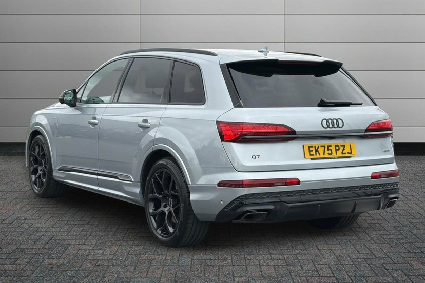 Audi Q7 3.0 Tdi V6 45 Black Edition Suv Tiptron Silver #3
