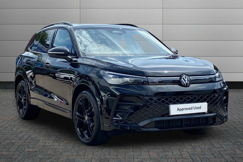 Volkswagen Tiguan 1.5 Etsi Mhev R-line Suv Hybrid Dsg 15 Black