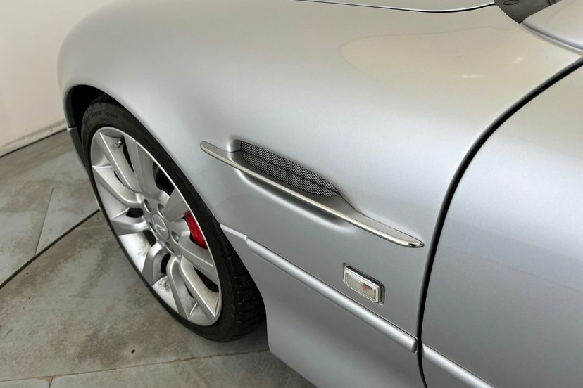 Aston Martin DB7 Coupe Black #18