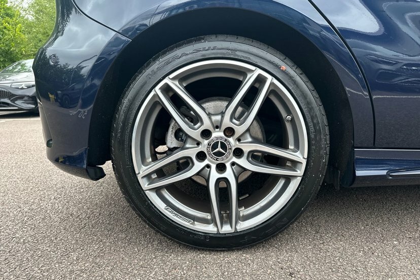 Mercedes-Benz A Class 1.5 A180d Amg Line Premium Hatchback Black #4