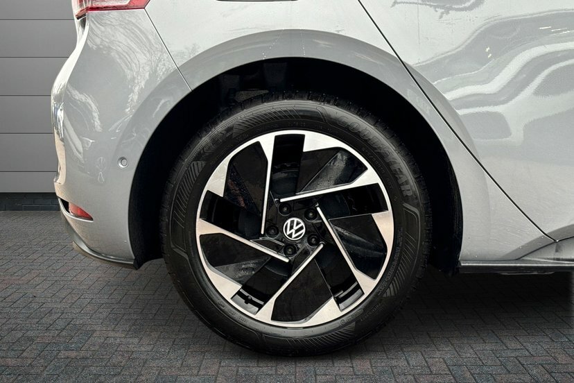 Volkswagen ID.3 Pro 59Kwh Match Hatchback 204 P MJ26SUO Black #4