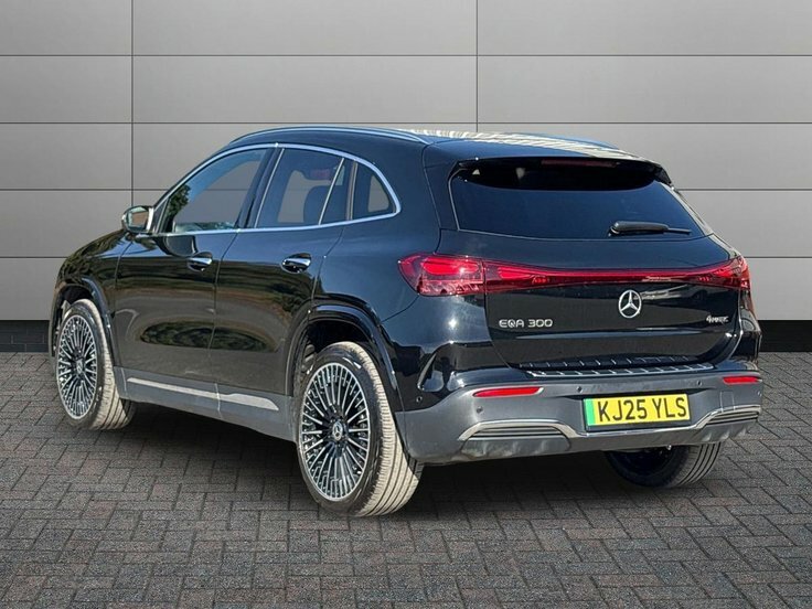 Mercedes-Benz EQA Eqa 300 70.5Kwh Amg Line Premium Suv 4 KJ25YLS Black #4