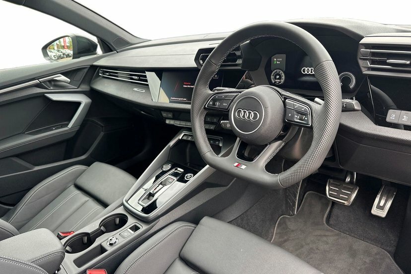 Audi A3 1.5 Tfsie Black Edition Sportback Plug- MV26JPX Black #6
