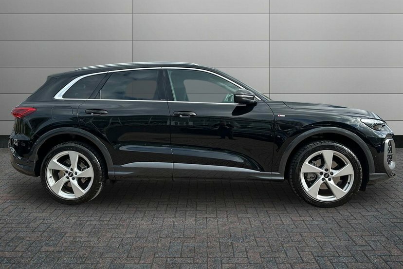Audi Q5 2.0 Tfsi S Line Suv S Tronic Quattro 2 MV26JWN Black #4