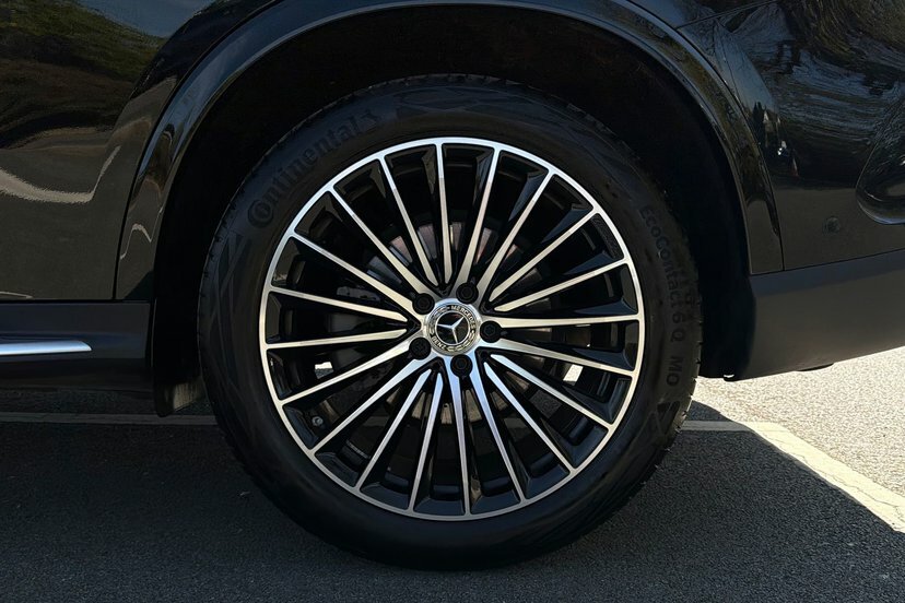 Mercedes-Benz GLC Class Glc300d Mg Line Premium Plus KN25DBU Black #4