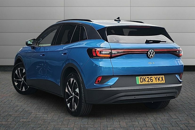 Volkswagen ID.4 Pure 52Kwh Match Suv 170 Ps DK26YKX Black #3