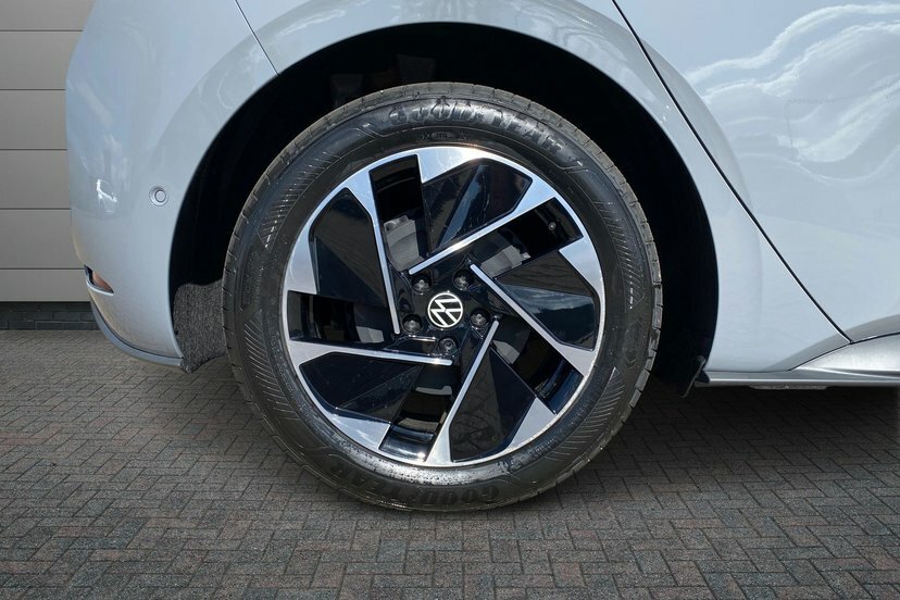 Volkswagen ID.3 Pro 59Kwh Match Hatchback 204 P DU26BDF Black #5