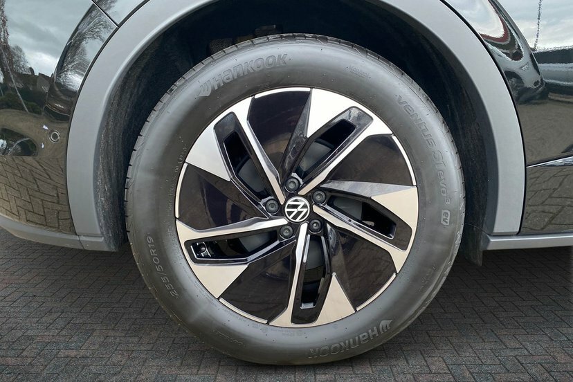 Volkswagen ID.5 Pro 77Kwh Match Suv 286 Ps DU26AYL Black #5