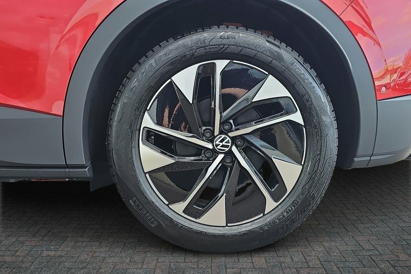 Volkswagen ID.4 Pro 77Kwh Match Suv 286 Ps DE26UWN Red #5