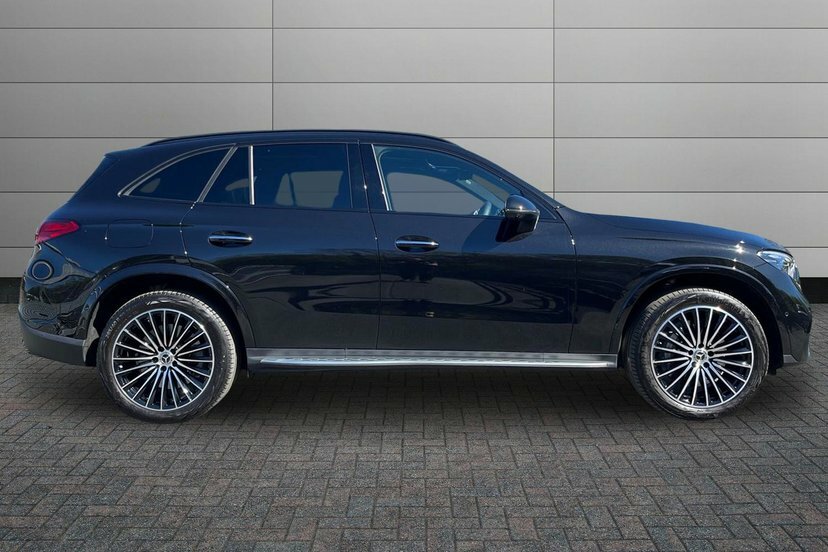 Mercedes-Benz GLC Class Glc300e 31.2Kwh Amg Line Premium Plus KN75DJO Black #3