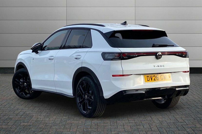 Volkswagen T-Roc 1.5 Etsi Mhev R-line Suv Hybrid Dsg 15 DV26GWD White #3