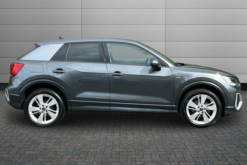 Audi Q2 1.5 Tfsi Cod 35 S Line Suv S Tronic 15 Grey #4