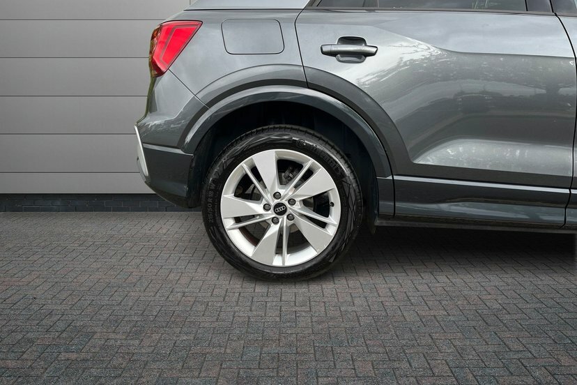 Audi Q2 1.5 Tfsi Cod 35 S Line Suv S Tronic 15 Grey #5