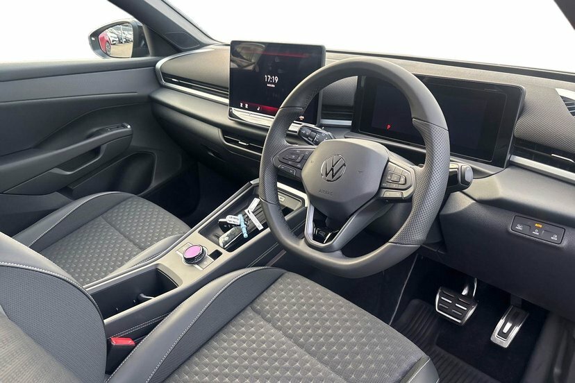 Volkswagen T-Roc 1.5 Tsi R-line Suv Dsg 150 Ps EK26GGO Black #6