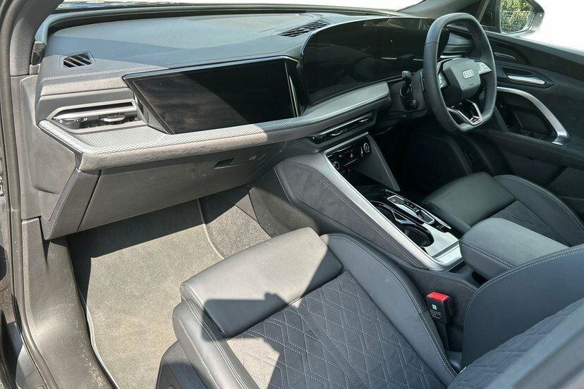 Audi Q5 2.0 Tdi Edition 1 Suv S Tronic Quattro LN75MVX Grey #2
