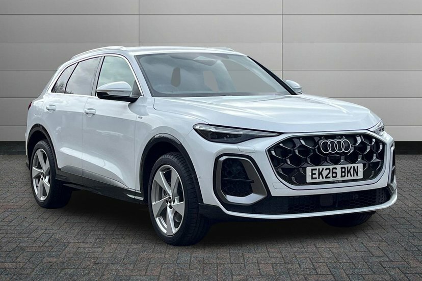 Audi Q5 2.0 E-hybrid 25.9Kwh S Line Suv Plug-in EK26BKN White