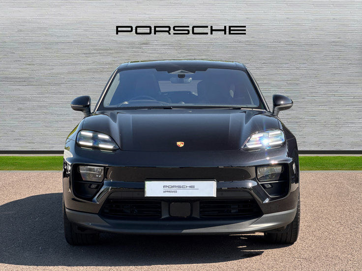 Porsche Macan 100Kwh 4 Suv 4Wd 408 Ps HY26YGF Black #5