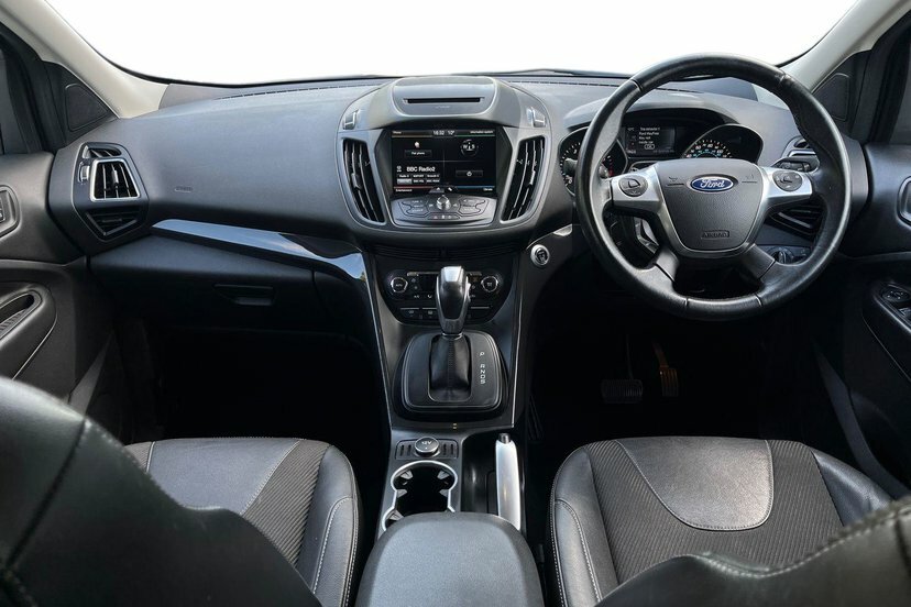 Ford Kuga 1.5T Ecoboost Titanium Suv Awd 18 White #6
