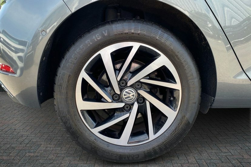 Volkswagen Golf 1.5 Tsi Evo Match Hatchback Dsg 150 Ps Grey #5
