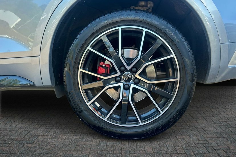 Audi Q5 2.0 Tdi 40 Edition 1 Suv S Tronic Quatt MW23ZKO Silver #5