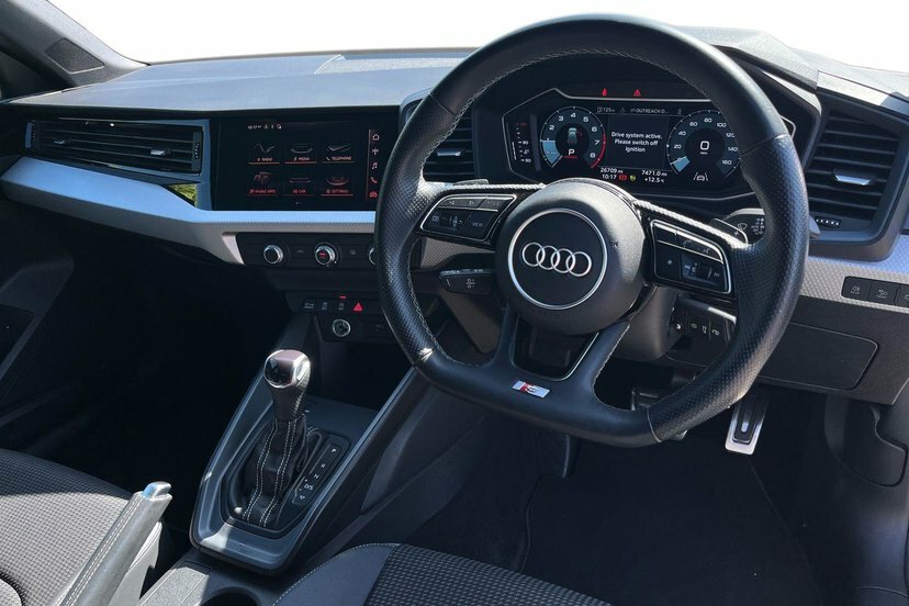 Audi A1 1.5 Tfsi 35 Black Edition Sportback S T White #6