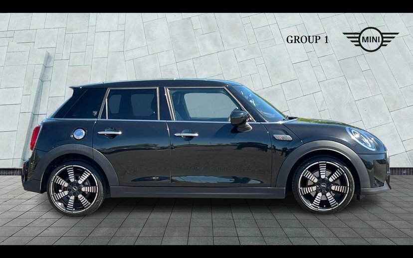 Mini Hatch 5-Door Hatch Cooper S Exclusive GU73YHE Black #3