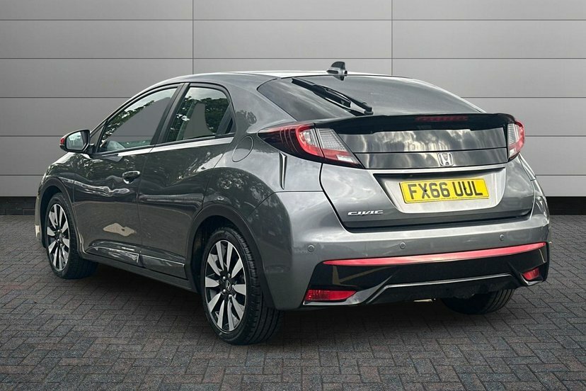 Honda Civic 1.8 I-vtec Se Plus Navi Hatchback Man Silver #3