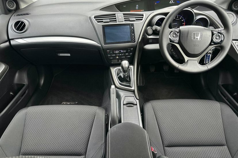 Honda Civic 1.8 I-vtec Se Plus Navi Hatchback Man Silver #6