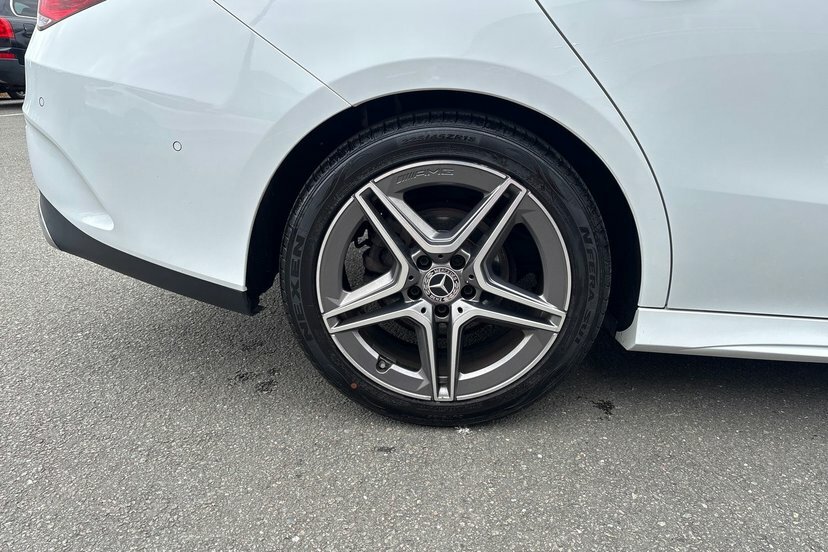 Mercedes-Benz CLA Class 1.3 Cla180 Amg Line Premium 2 Coupe 7 YE71EHZ White #4