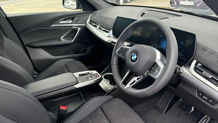 BMW X1 X1 Sdrive20i M Sport GY26KSZ Black #6
