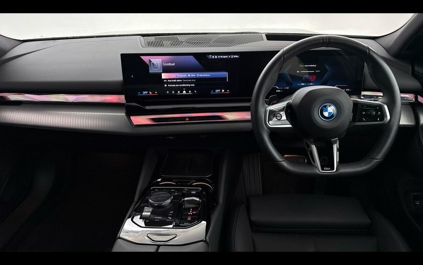 BMW i5 I5 Edrive40 M Sport Touring YJ75OUM Blue #4