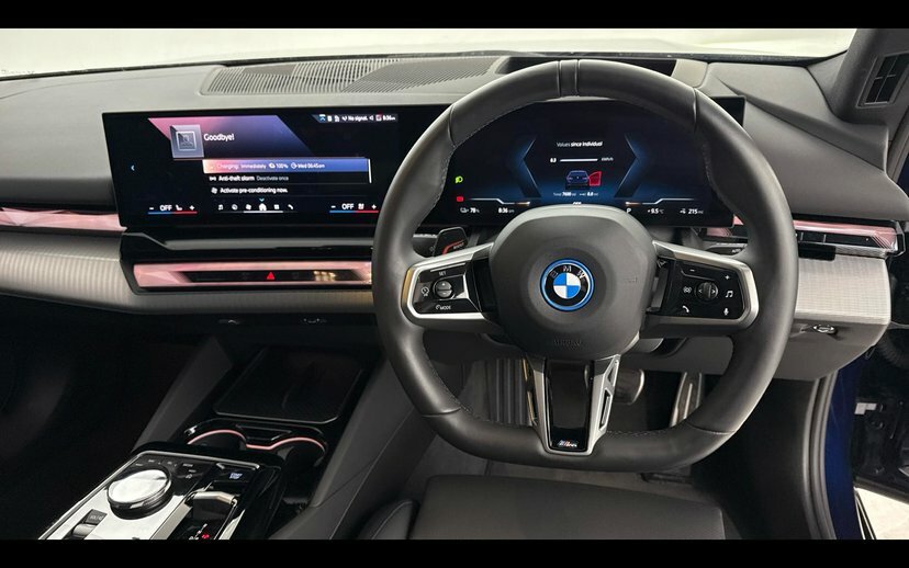 BMW i5 I5 Edrive40 M Sport Touring YJ75OUM Blue #5