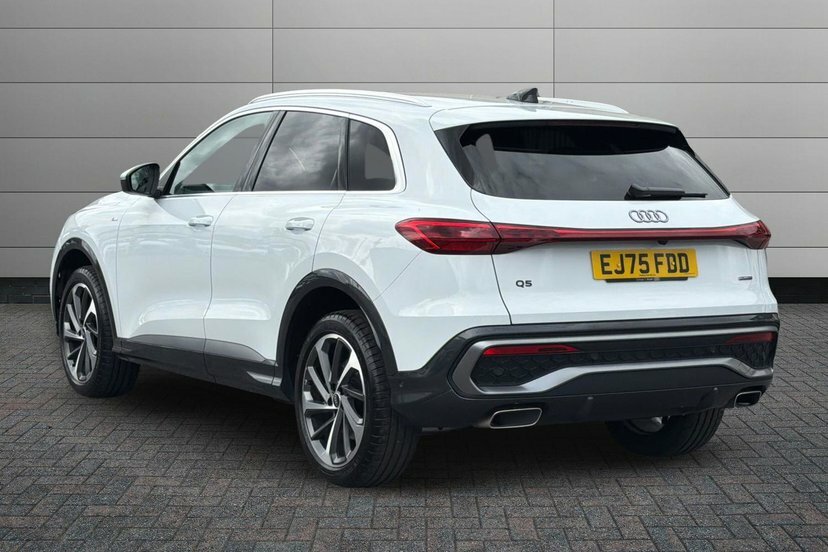 Audi Q5 2.0 Tfsi S Line Suv S Tronic Quattro 2 EJ75FDD White #3