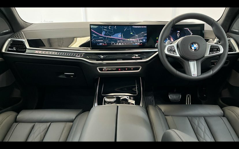 BMW X7 X7 Xdrive40d M Sport EU26XUB Black #4