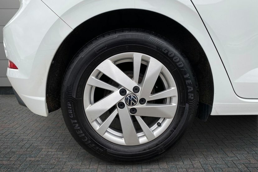 Volkswagen Polo 1.0 Evo Life Hatchback 80 Ps MK72TSO White #5