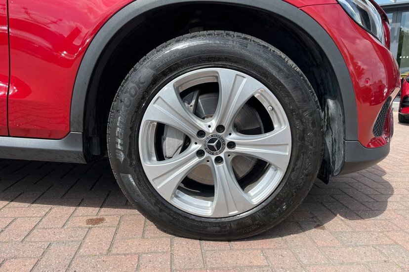 Mercedes-Benz GLC Class Glc220d Sport 4Matic Red #4