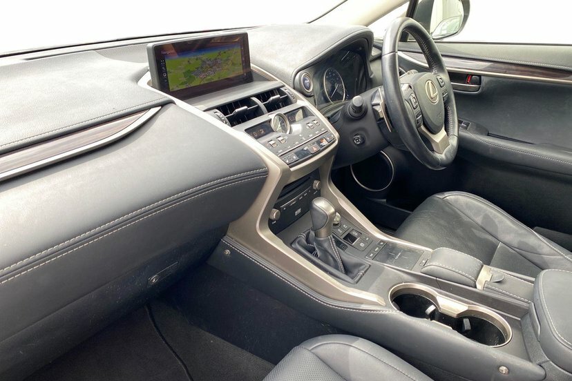 Lexus NX 2.5 300H Gpf Takumi Suv Hybrid E-cvt 4W Silver #2