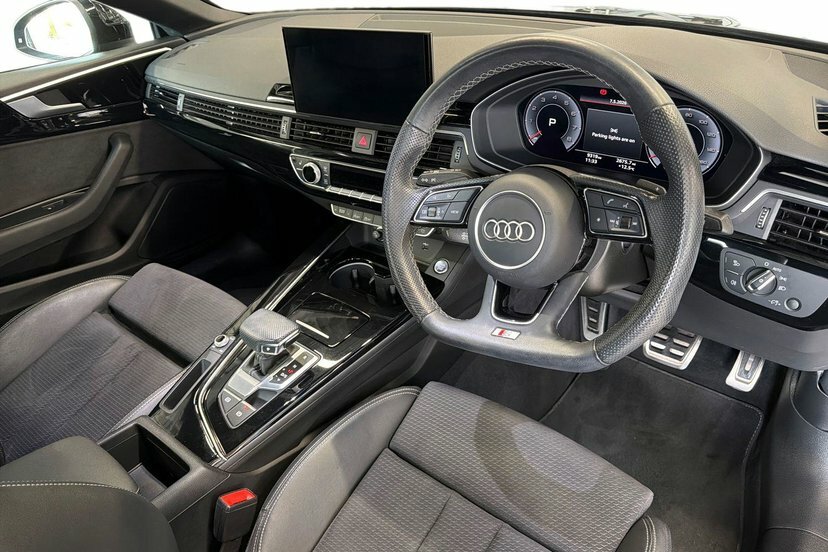 Audi A5 2.0 Tfsi 35 Black Edition Coupe S Troni Black #6
